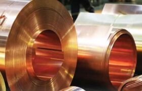 «همتی» با حذف بازار اول مرکز مبادله، صنایع صادراتی را از بند اسارت ارزی نجات داد