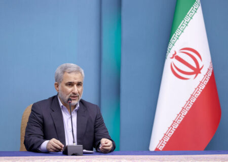 استقلال و آزادی؛ هدف اساسی نهضت مشروطیت و انقلاب اسلامی