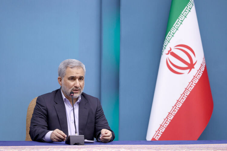 استقلال و آزادی؛ هدف اساسی نهضت مشروطیت و انقلاب اسلامی