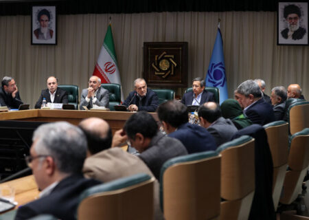 دستور پزشکیان برای رفع موانع اجرایی تفویض اختیارات استانداران مرزی