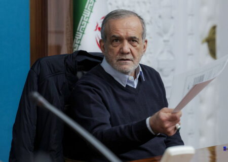 پزشکیان: بنا داریم یک بار برای همیشه مساله رانت و فساد در توزیع منابع ارزی را حل کنیم