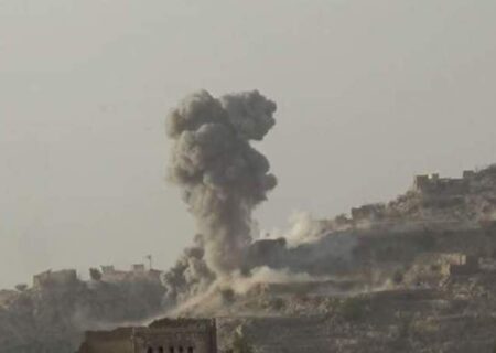 حمله جنگنده های عربستان به مواضع نیروهای وابسته به امارات در شرق یمن