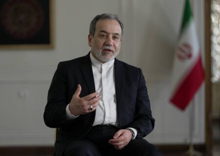 واکنش عراقچی به دروغ پردازی‌های رسانه صهیونیستی