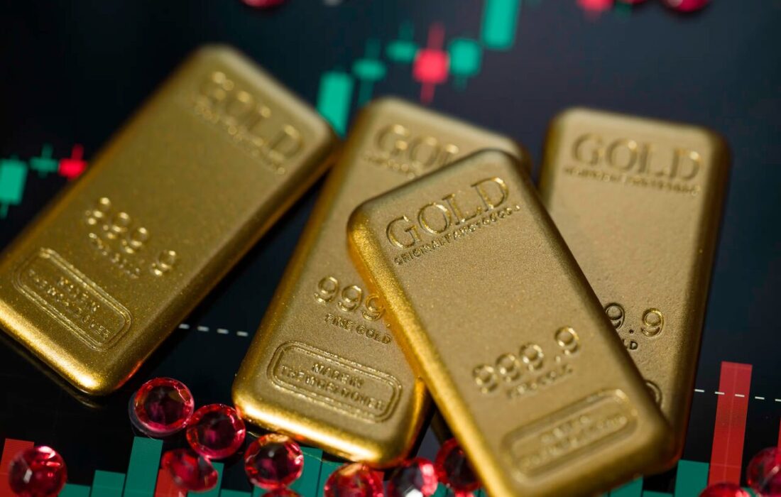 طلای جهانی با اهرم تضعیف دلار افزایش یافت