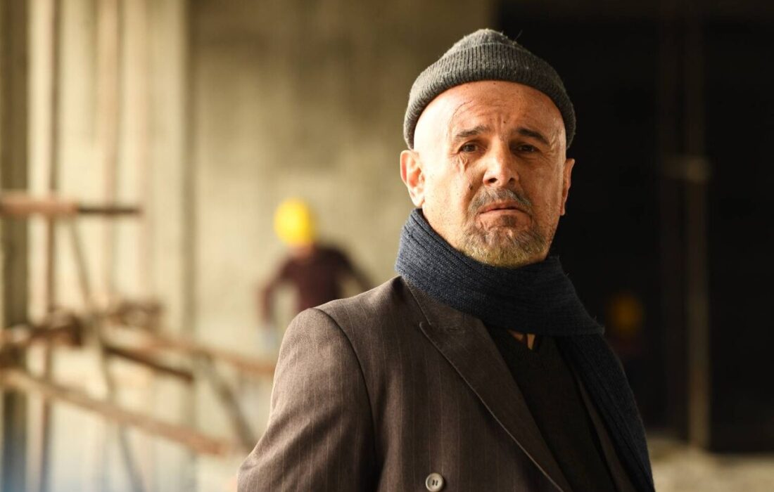 رونمایی از گریم امین حیایی در «قایق‌سواری در تهران»