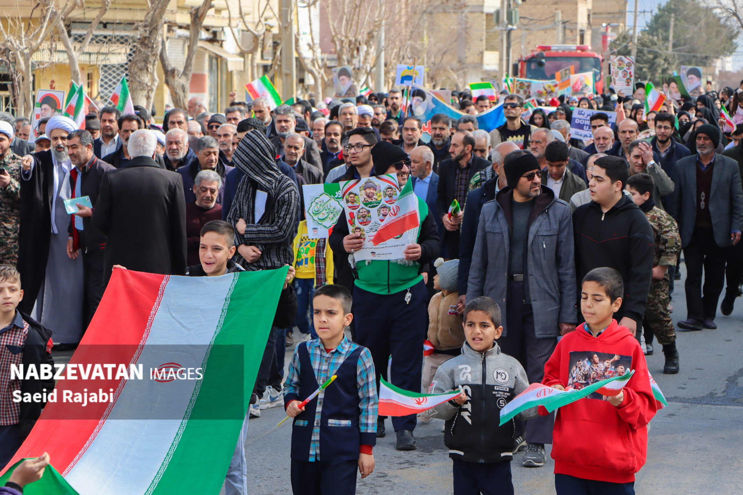 راهپیمایی یوم‌الله ۲۲ بهمن در سده لنجان