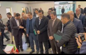 وزیر ورزش به همراه استاندار اصفهان؛ از ورزشگاه نقش‌جهان بازدید کرد