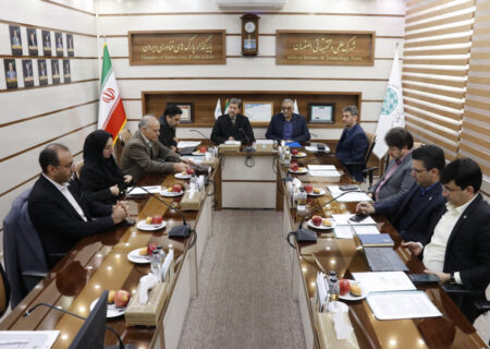 استاندار اصفهان: سرمایه‌گذاری در شهرک علمی و تحقیقاتی سرمایه‌گذاری در آینده پایدار استان است