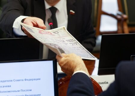 ادعای ۴۲ سال پیش روزنامه معاریو: ایران در مراحل پایانی ساخت بمب اتمی است