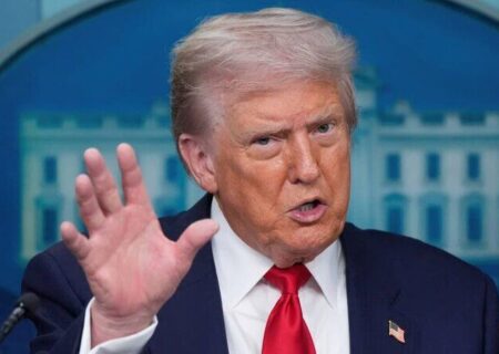 ترامپ: تصمیم گیری درباره ایران با من است؛ ترجیح می‌دهم توافق شود