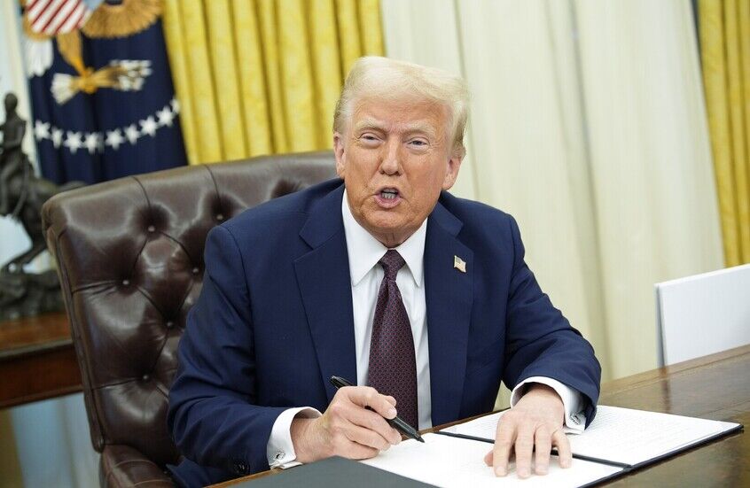 ترامپ : پنتاگون پرنده های مربوط به اشیا پرنده و حیات فرازمینی را منتشر کند