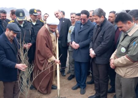 افتتاح و کلنگ‌زنی ۱۷۰ پروژه منابع طبیعی با اعتباری بالغ‌بر ۱.۵ همت در استان اصفهان