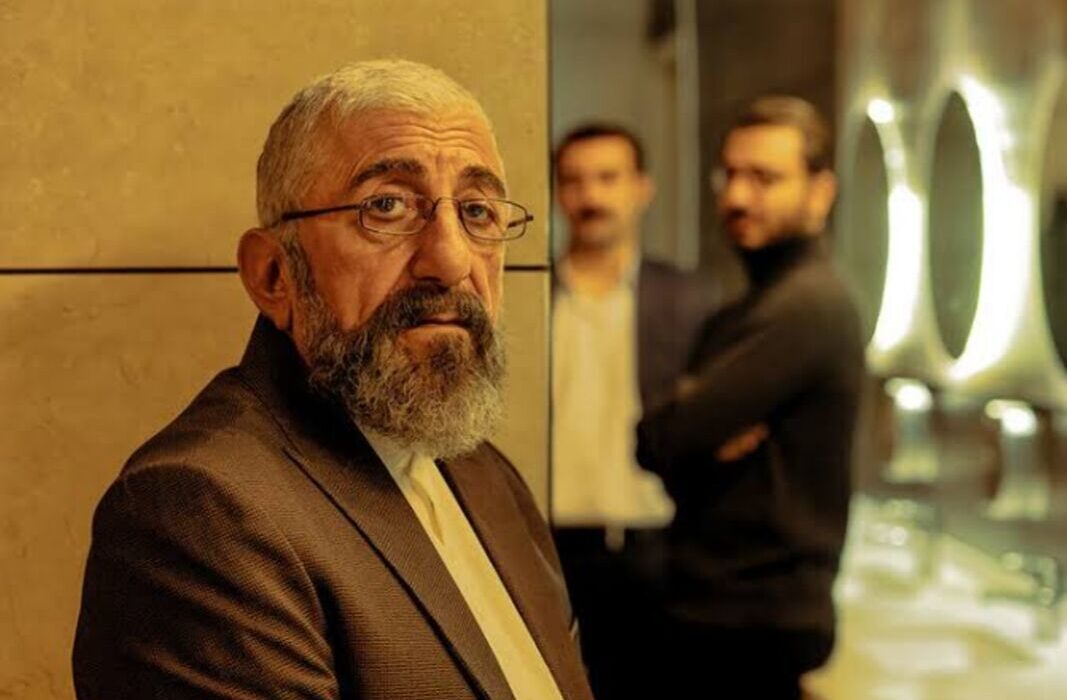 نگاهی به فیلم سینمایی «جهان مبهم هاتف»