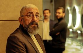 نگاهی به فیلم سینمایی «جهان مبهم هاتف»