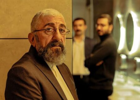 نگاهی به فیلم سینمایی «جهان مبهم هاتف»