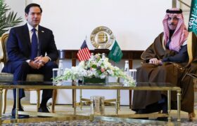 تماس تلفنی وزرای خارجه آمریکا و عربستان؛ بررسی تحولات منطقه محور گفت وگوها