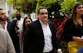 اخبار ضدونقیض از بازداشت متحد نزدیک مادورو