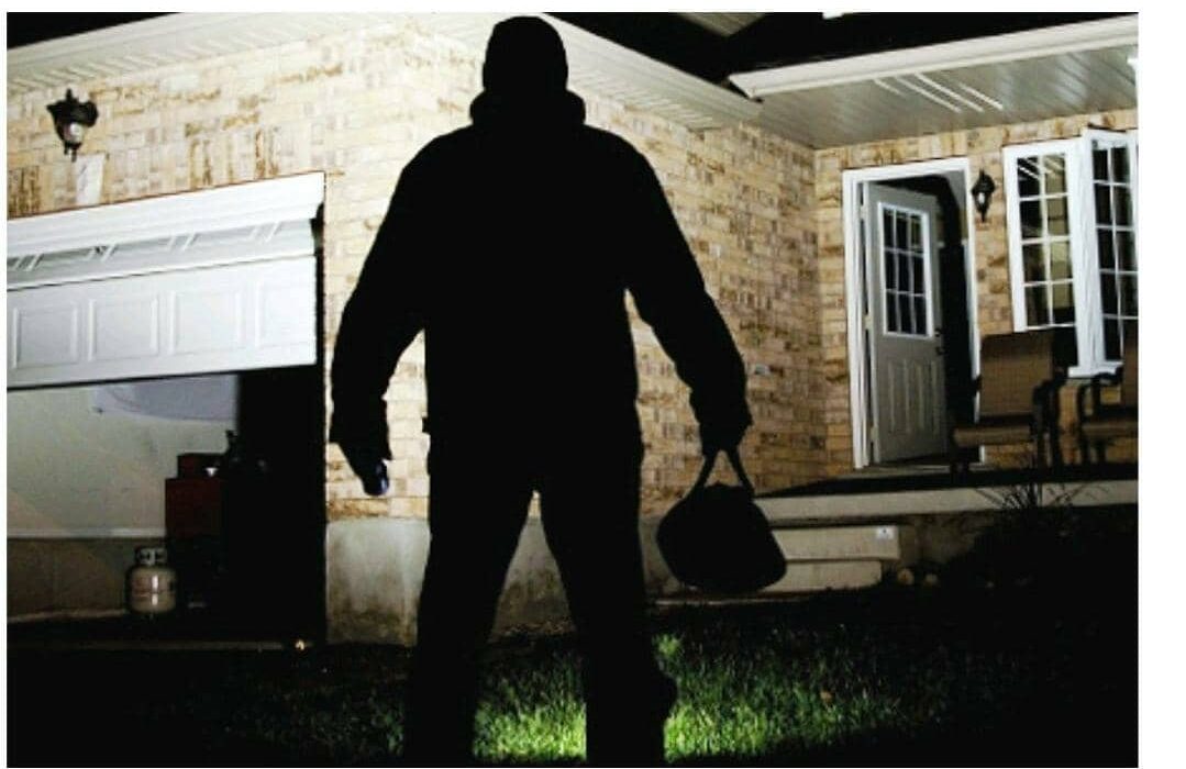 زنگ خطر سرقت منزل؛ از باورهای غلط تا اقدامات حیاتی پس از حادثه