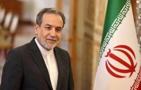 شمخانی: عراقچی مورد اعتماد سطوح عالی تصمیم‌گیری است