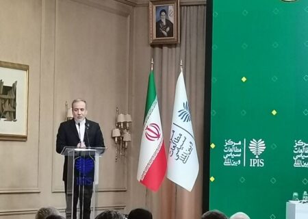 عراقچی: ایران هیچ‌گاه مستعمره کشوری نبوده است