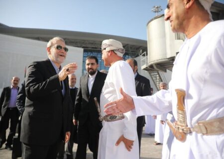 لاریجانی مسقط را به مقصد دوحه ترک کرد