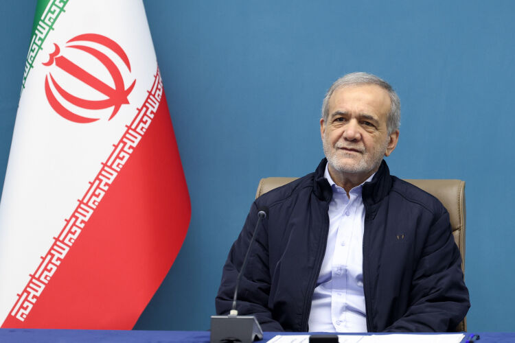 حضور رئیس جمهوری در مراسم اختتامیه چهل‌وچهارمین جشنواره فیلم فجر