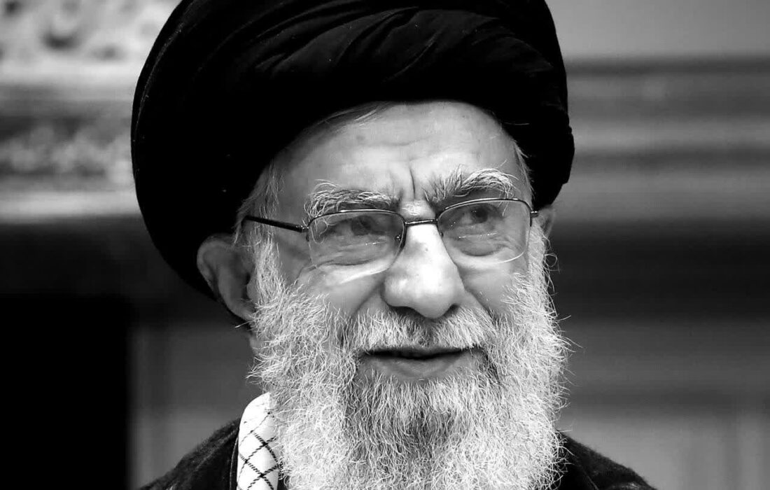 امام شهید آیت الله العظمی خامنهای منظومهای از ویژگیهای ناب رهبری در جهان را از خود بهجای گذاشتند