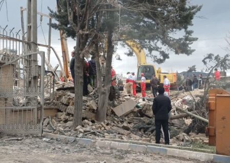 حمله دشمن به یک واحد مسکونی در شهر زنجان سه شهید برجا گذاشت