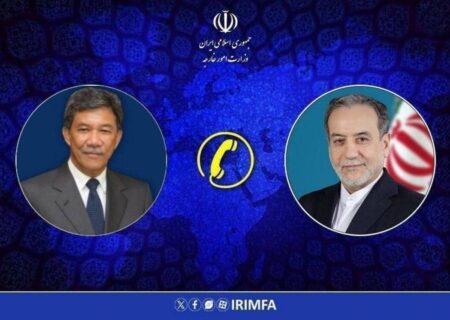 عراقچی: کشورهای منطقه مانع از ادامه سوء استفاده از قلمرو آنها علیه یک کشور مسلمان شوند