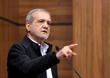 واکنش پزشکیان به لفاظی‌های ترامپ: سخنان بی‌ادبانه شایسته آنهاست و نه ملت ایران