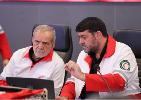 کولیوند: انتقال ۷۱۴۴ مجروح جنگی به مراکز درمانی/ هلال‌احمر همچون رئیس‌جمهور همیشه در میدان است