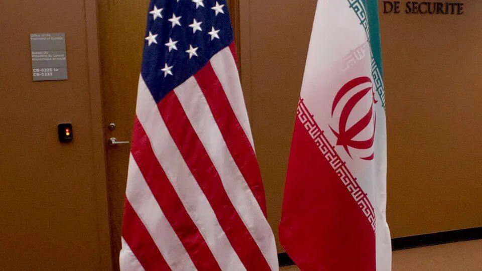 ادعای وزیر آمریکایی: ترامپ به دنبال راه دیپلماتیک درباره ایران است!