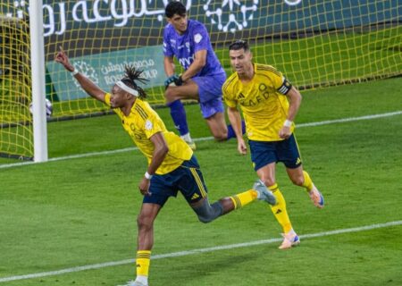 الهلال جشن قهرمانی رونالدو را به تاخیر انداخت؛ النصر برای گرفتن جام چند ثانیه کم آورد