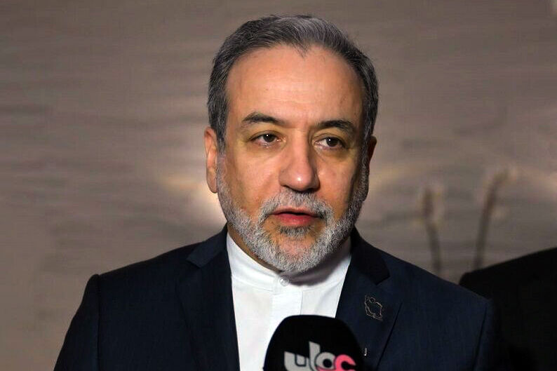 عراقچی: رزمایش بزرگ اربعین وحدت ملت عراق و ایران را به نمایش می گذارد