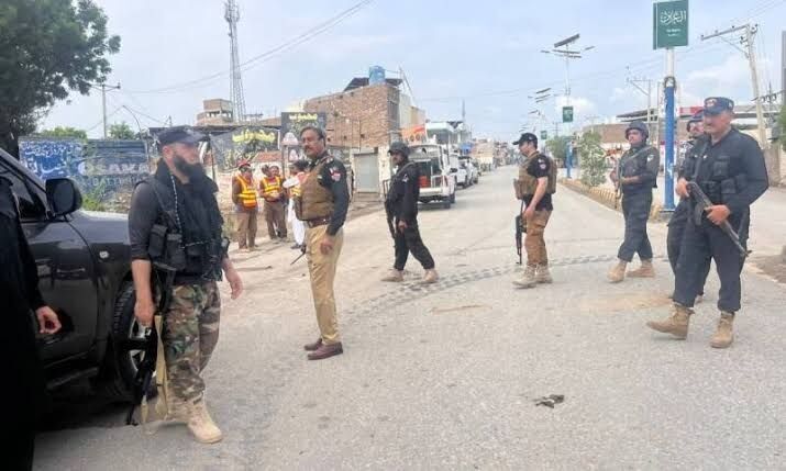 حمله انتحاری به پاسگاه پلیس در شمال غرب پاکستان جان دو نفر را گرفت