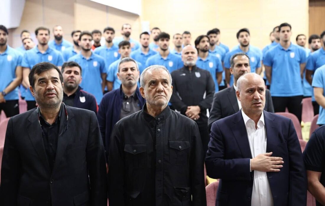 تاج: حضور رئیس جمهوری به ملی‌پوشان روحیه داد/ فوتبال در کنار مردم است