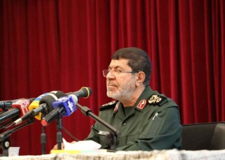 سردار شریف: در صورت تداوم شرارت دشمن، شگفتانه‌های جدید ایران در راه است