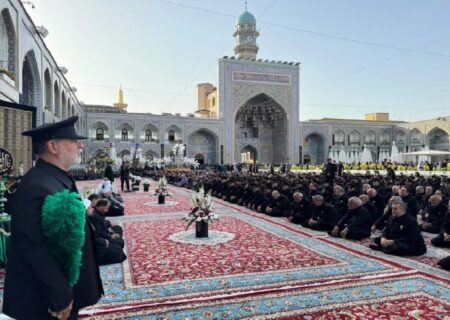آیین اذن عزا و تعویض پوش ضریح حرم مطهر رضوی برگزار شد