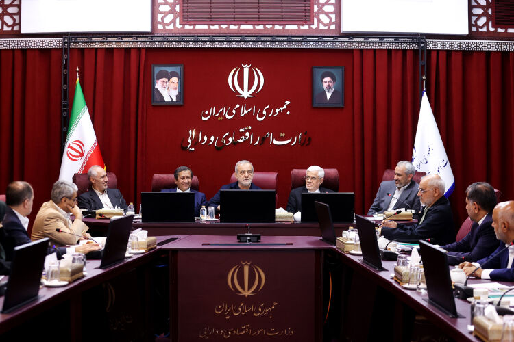 پزشکیان: نمی‌توان آثار جنگ، تحریم و محاصره تجاری را از تحولات اقتصادی جدا کرد