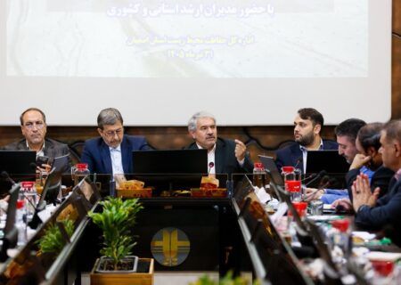 نجات تالاب گاوخونی نیازمند تصویب طرح جامع در ستاد ملی است/ حق‌آبه تالاب‌ها نیازمند برنامه‌ریزی و همراهی کشاورزان است