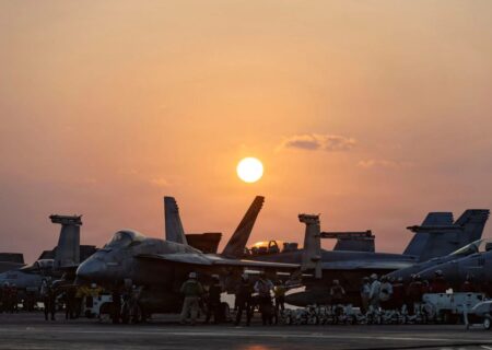 دونالد ترامپ در جنگ با ایران با سه گزینه دشوار روبه‌رو است