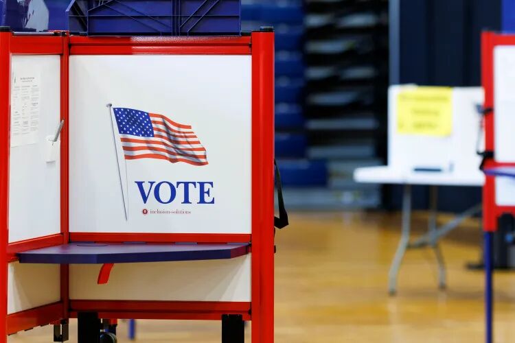 انتخابات میان دوره‌ای کنگره؛ دموکرات‌ها نگران از سناریوهای دخالت ترامپ