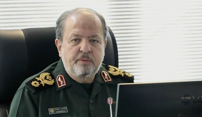 سرپرست وزارت دفاع: دست نیروهای مسلح برای پاسخ به هر تهدید پُر است