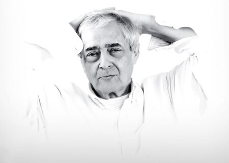احمدرضا احمدی؛ شاعری که جهان را به آهستگی نوشت