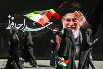 خودروهای عازم مصلی از مکان یاب‌ها استفاده کنند
