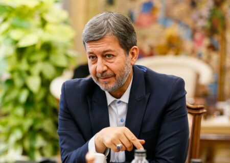 تأکید استاندار اصفهان بر توسعه فناوری‌های پاک