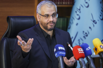 حسینی: بیش از ۲.۴ میلیون مجوز مشاغل خانگی در حال صحت‌سنجی است