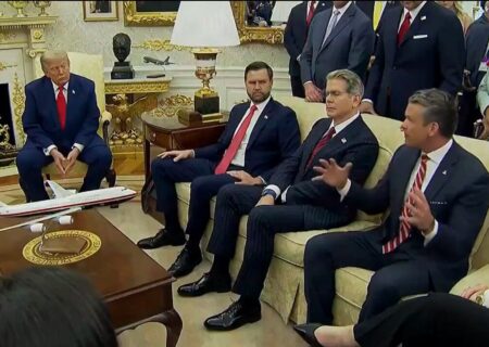 ادعای وزیر جنگ آمریکا: به ایران فرصت مذاکره داده شد