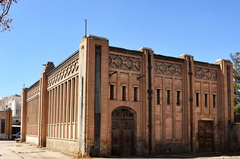 «ریسباف» اصفهان گرفتار در ترافیک وعده‌ها