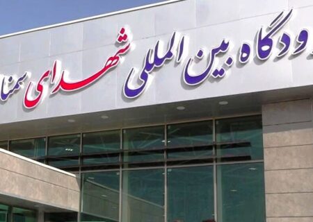 فرودگاه سمنان مورد اصابت پرتابه دشمن قرار گرفت